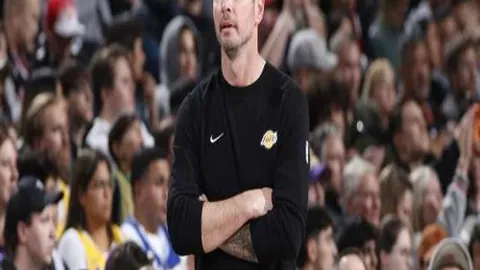 连战2日巅峰对决：历史交锋中的状态争霸战